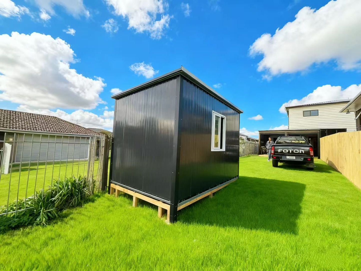 3.7 x 2.4 cabin househ