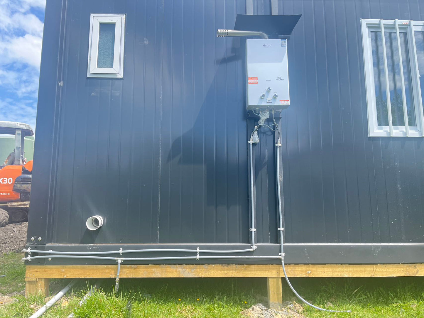 Self-contained cabin