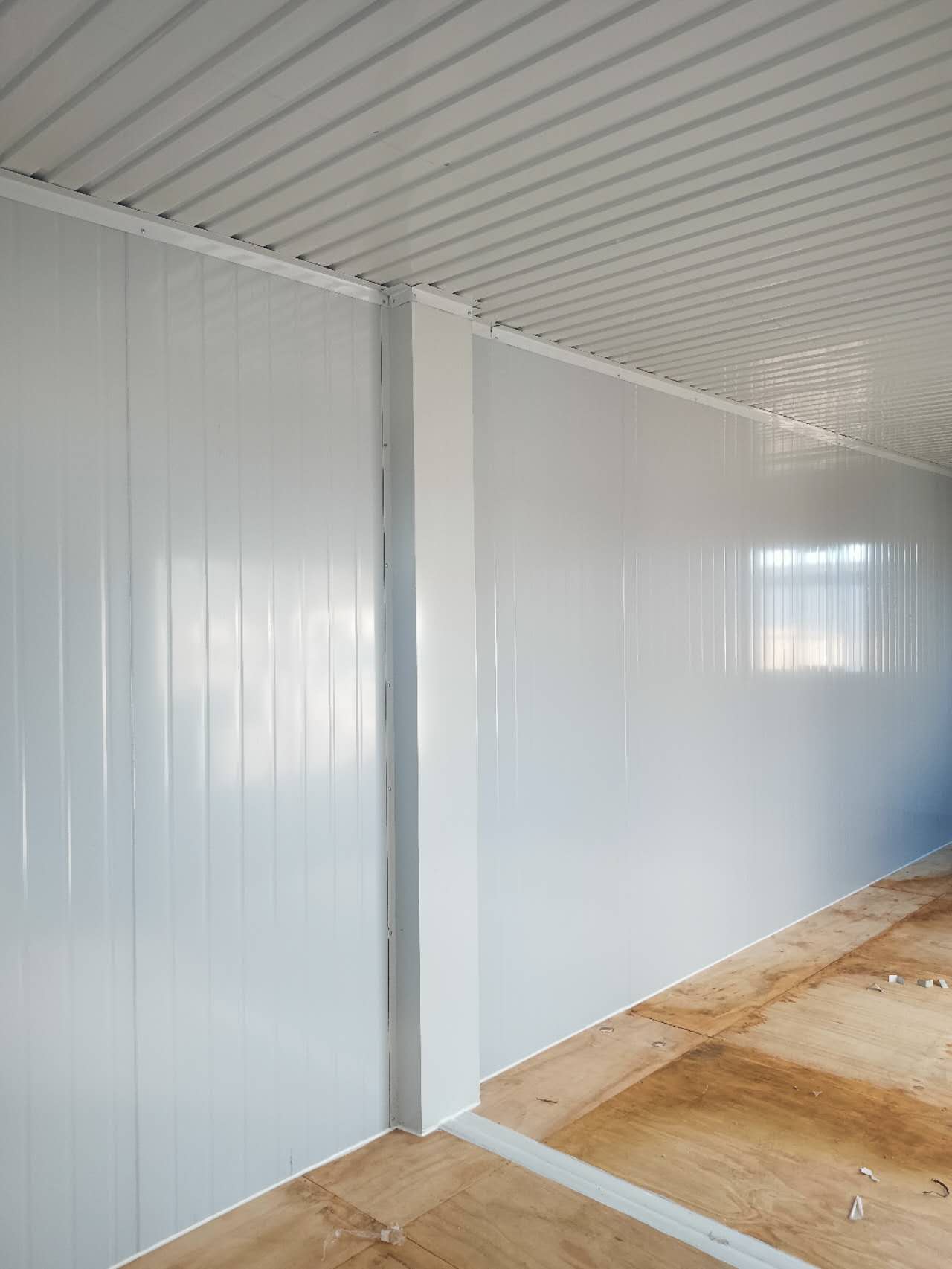 cabin house 9x3 with double roofing